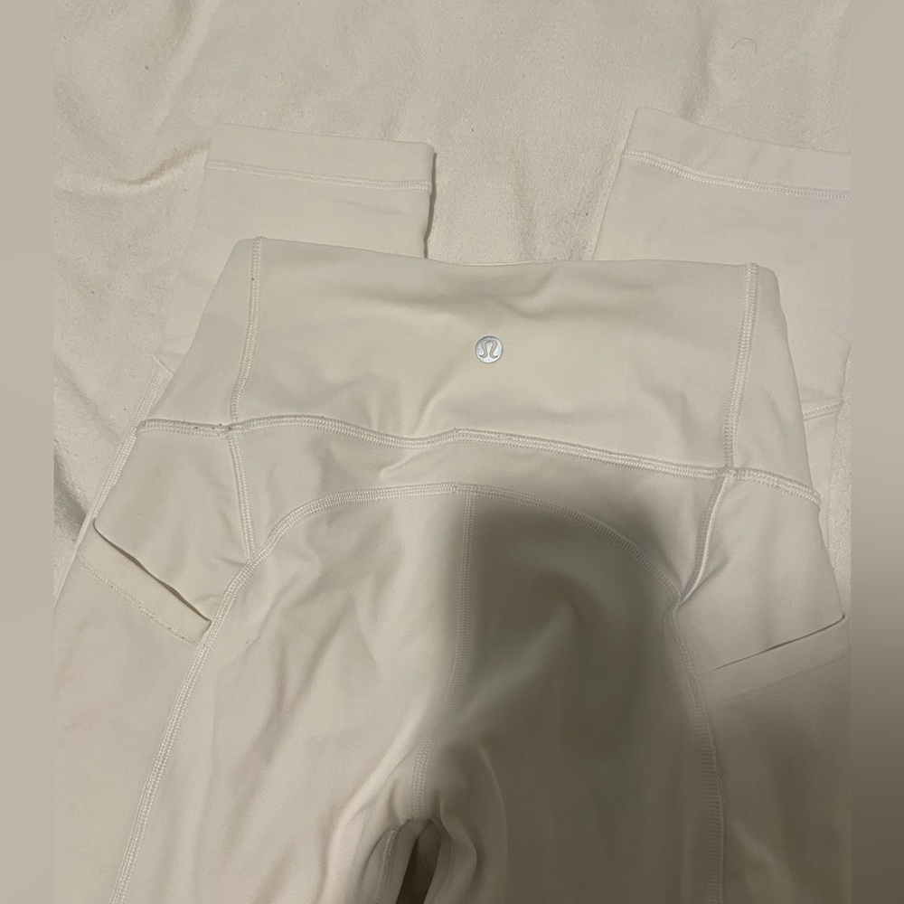 Lululemon white cropped leggings